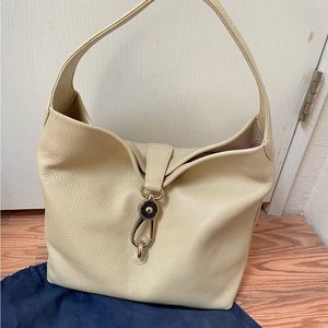 Dooney & Bourke, logo lock, cream color